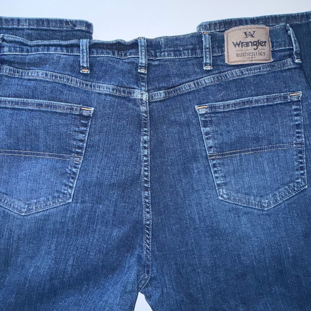 Wrangler Authentics Regular Fit Straight Leg Blue Jeans Men's 38-32 - Picture 9 of 12